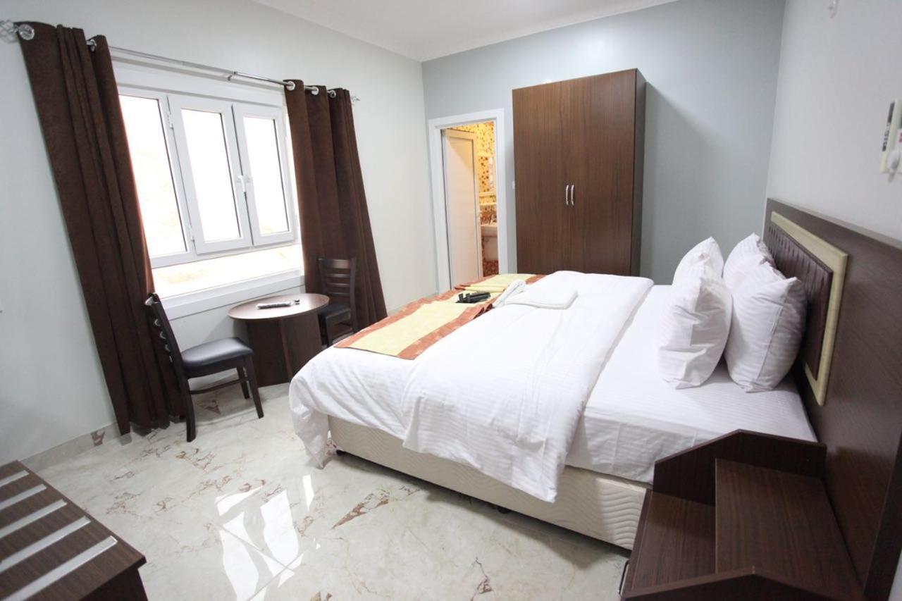 Almanzel Hotel Apartments Маскат Экстерьер фото