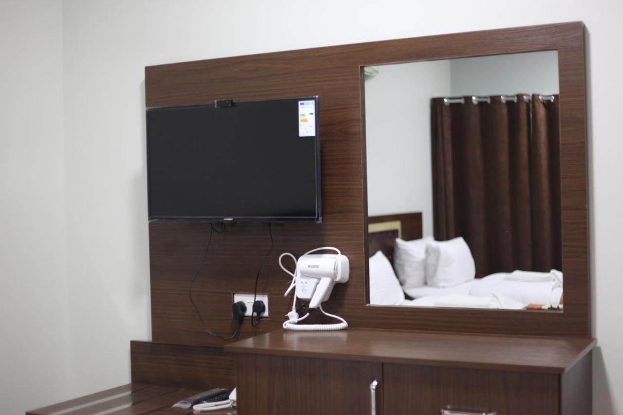 Almanzel Hotel Apartments Маскат Экстерьер фото